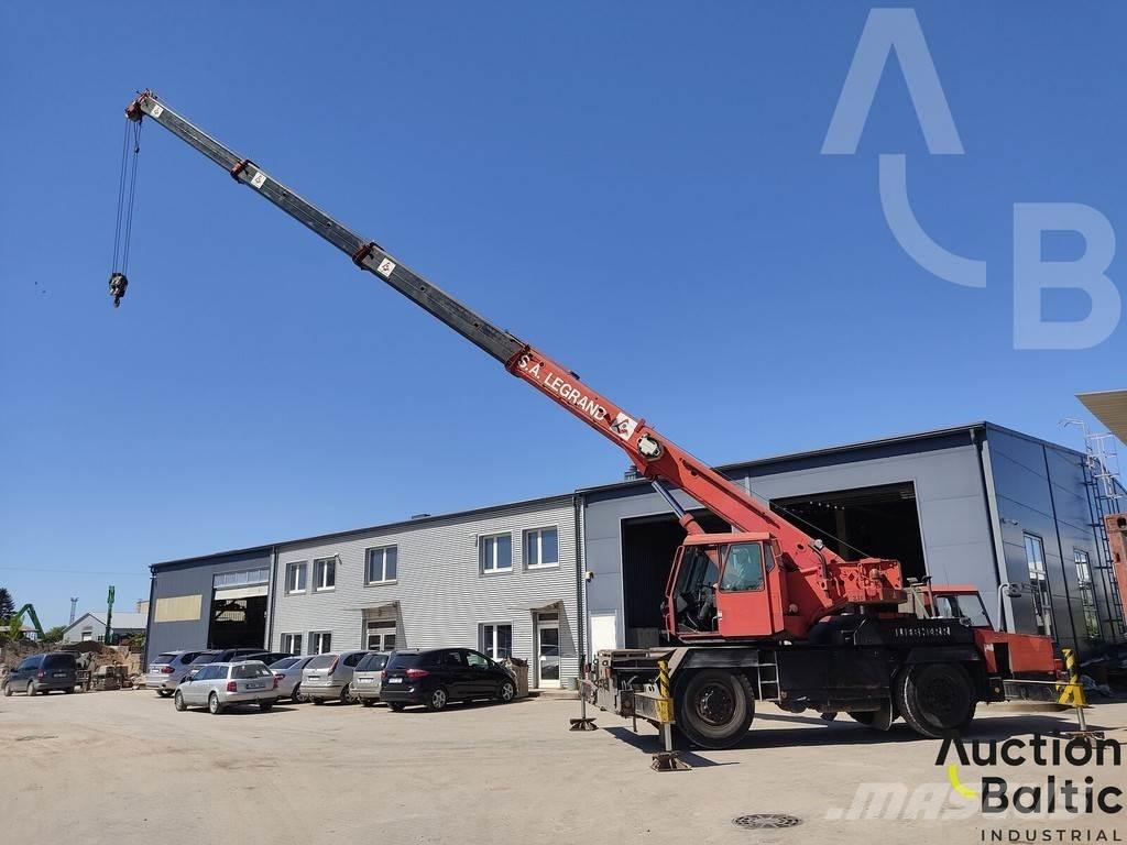 Liebherr LTM 1025 全路面起重機/吊車