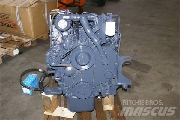 Komatsu S6D102E 引擎/發動機
