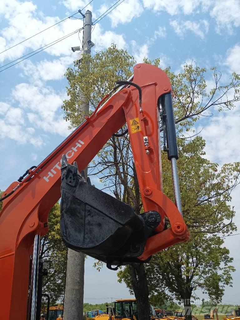 Hitachi 55 小型挖土機/掘鑿機<7t(小型挖掘機)