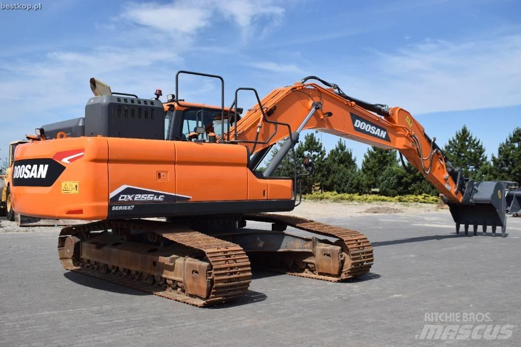 Doosan DX 255 LC-7 履帶式 挖土機/掘鑿機/挖掘機