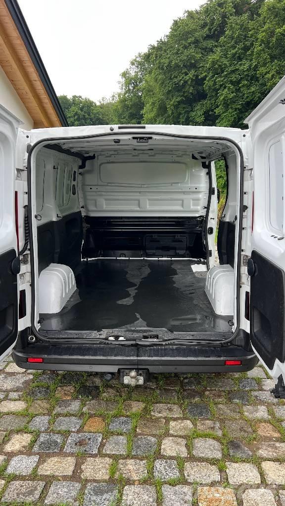 Fiat Talento 車廂
