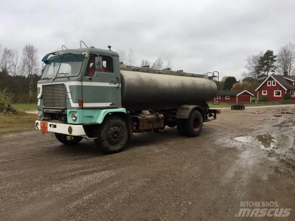 Volvo F 88 運油車