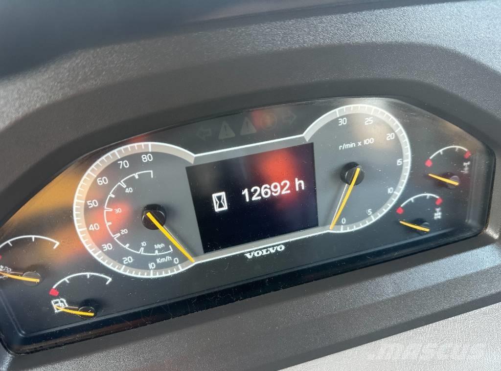 Volvo A 45 G 鉸接式起吊車