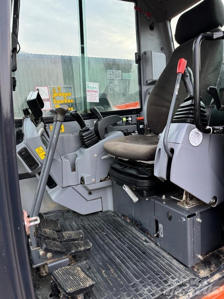 Kubota KX 080-4 中型挖土機/掘鑿機/挖掘機 7t-12t
