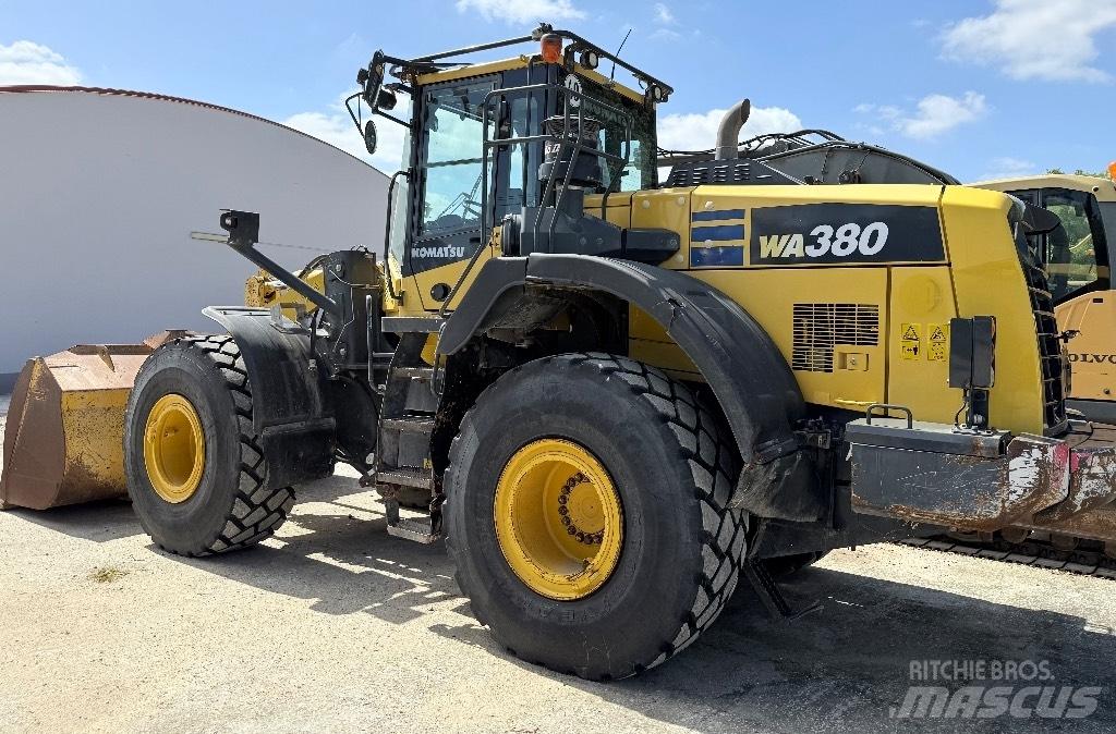 Komatsu WA 380-8 輪胎式裝載機
