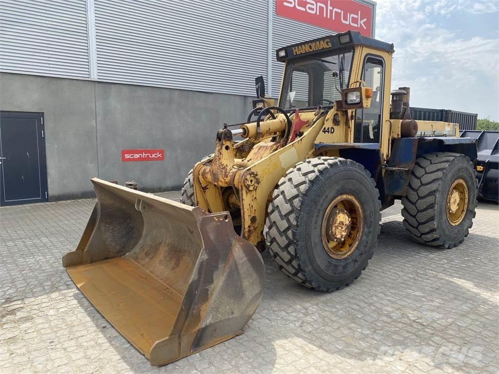 Hanomag 44D 輪胎式裝載機