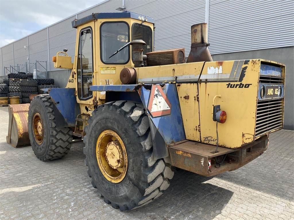 Hanomag 44D 輪胎式裝載機