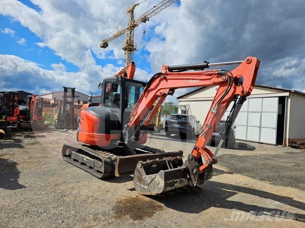 Kubota U 48-4 小型挖土機/掘鑿機<7t(小型挖掘機)
