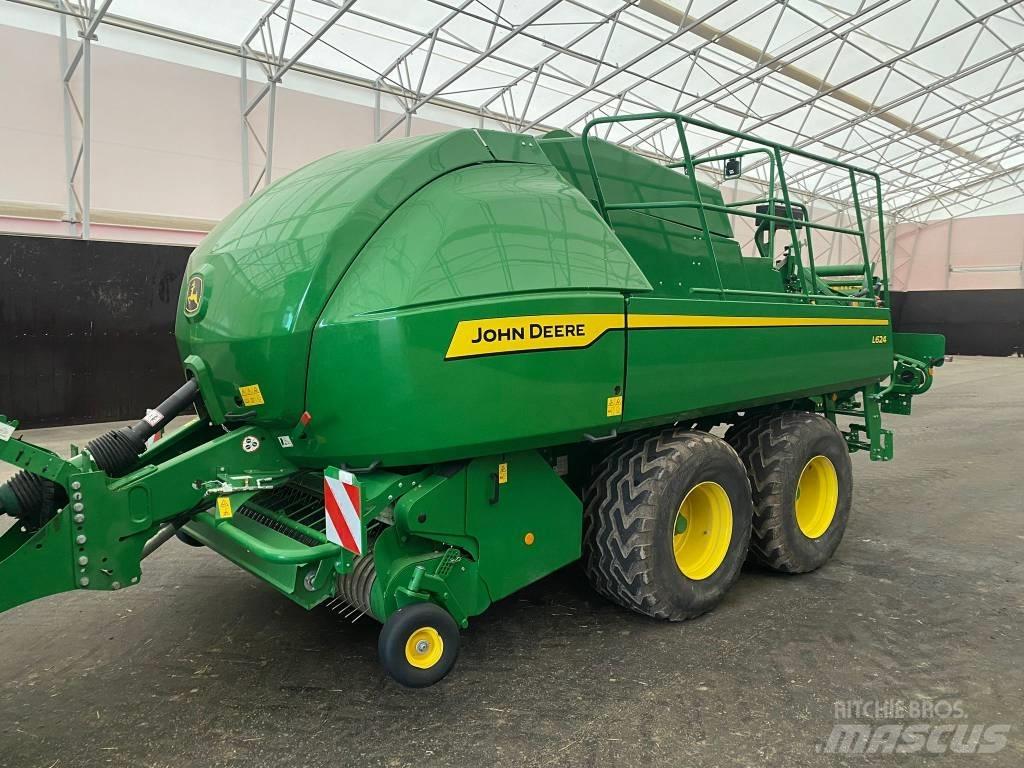 John Deere L624 方形打捆機
