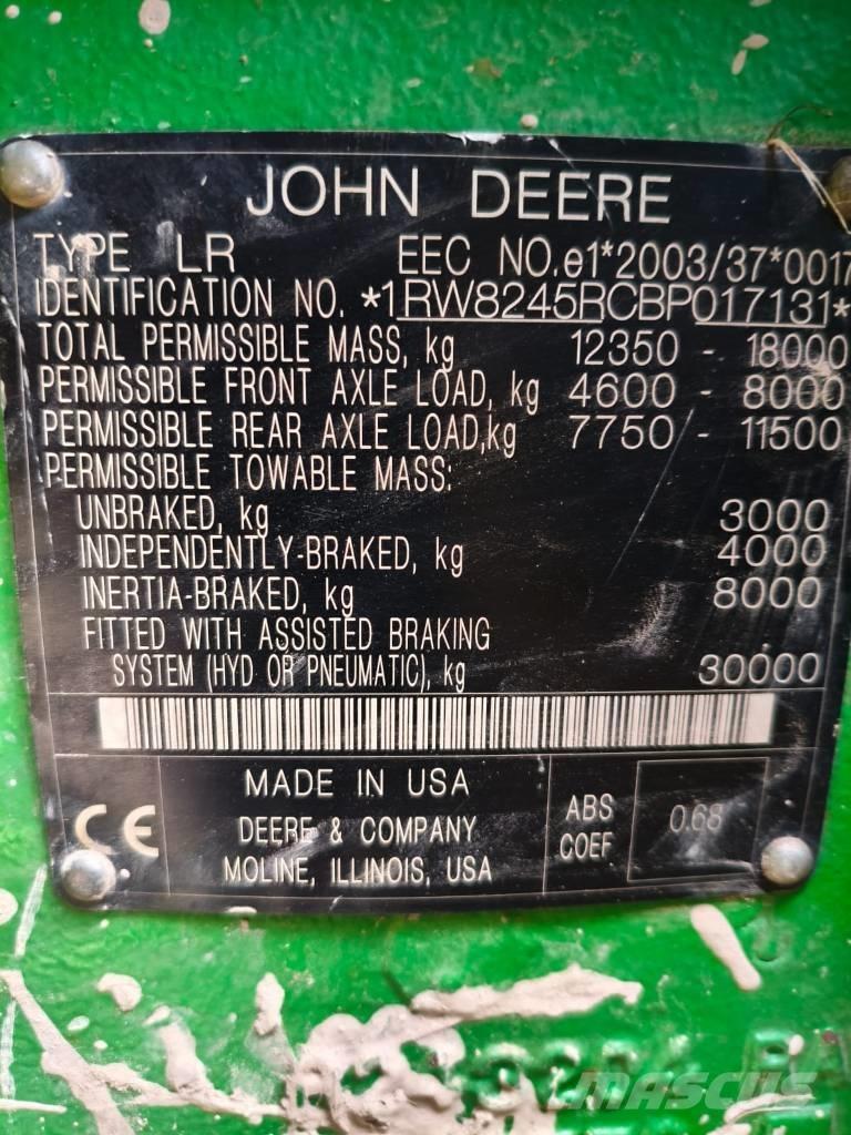 John Deere 8245 R 曳引機