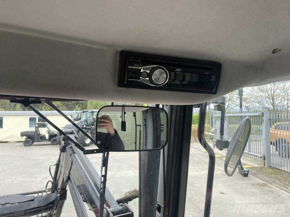 Valtra A 83 曳引機