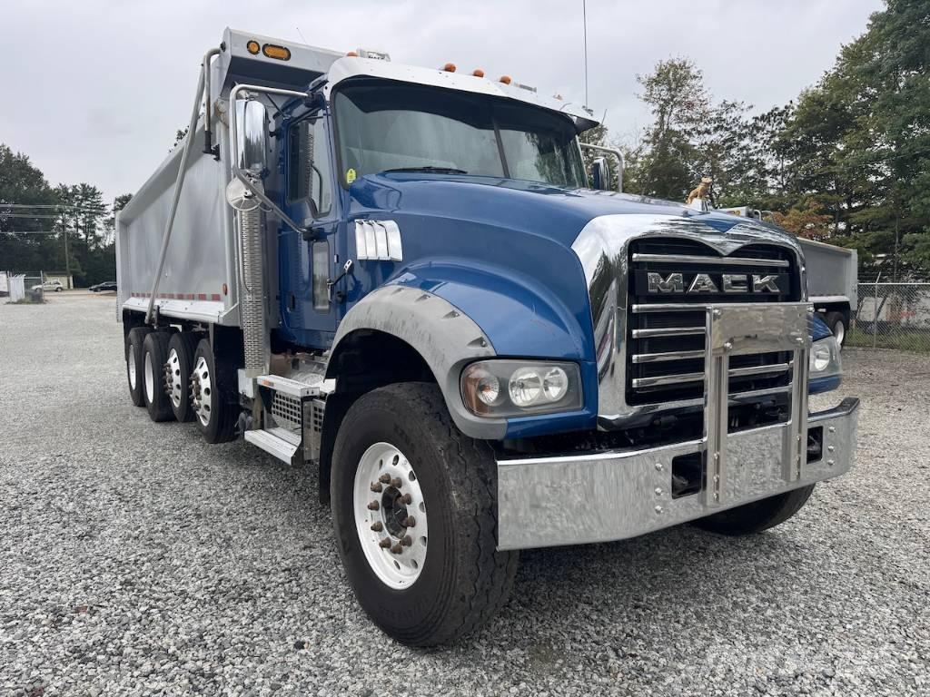 Mack Granite 64FR 傾卸式卡車