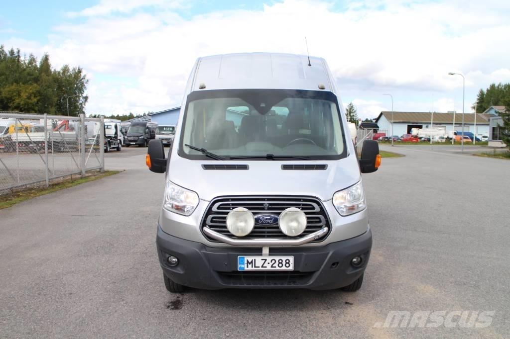 Ford Transit 460 迷你巴士