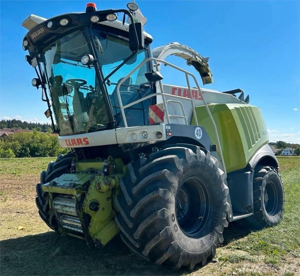 CLAAS Jaguar 980 自走式飼料採集機