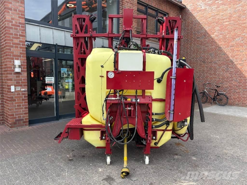 Hardi Master 1200 牽引式噴霧機