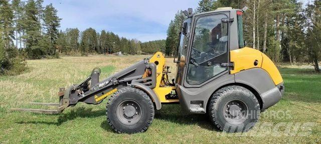 Mecalac AX850 輪胎式裝載機