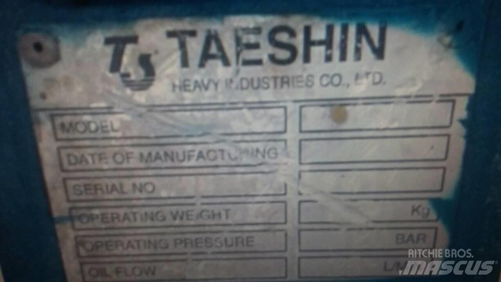 TAESHIN tb 35 液壓打樁錘