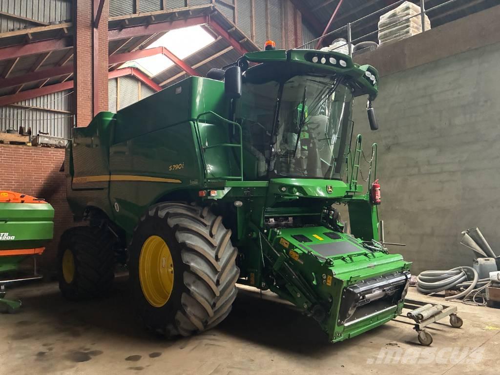 John Deere S 790i 聯合收穫機