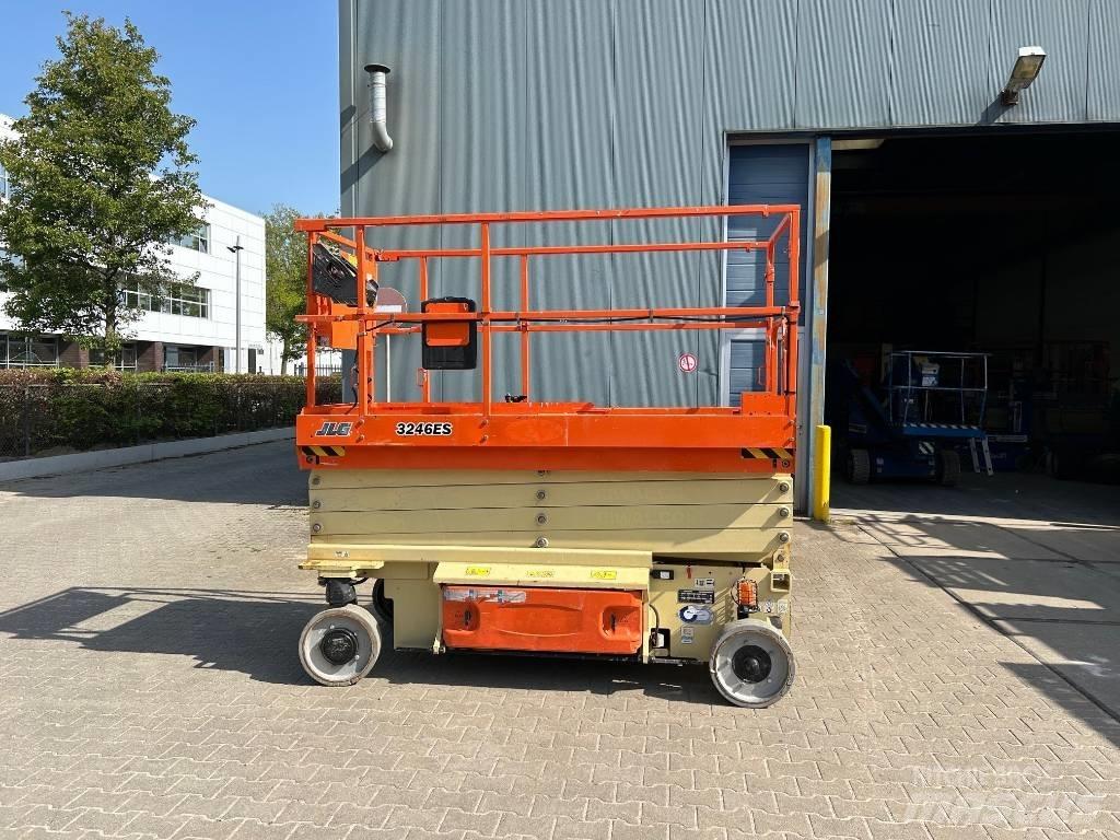 JLG 3246 ES 剪式升降機