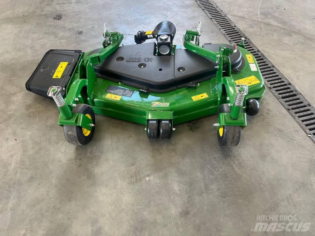 John Deere 7 Iron 騎乘式割草機