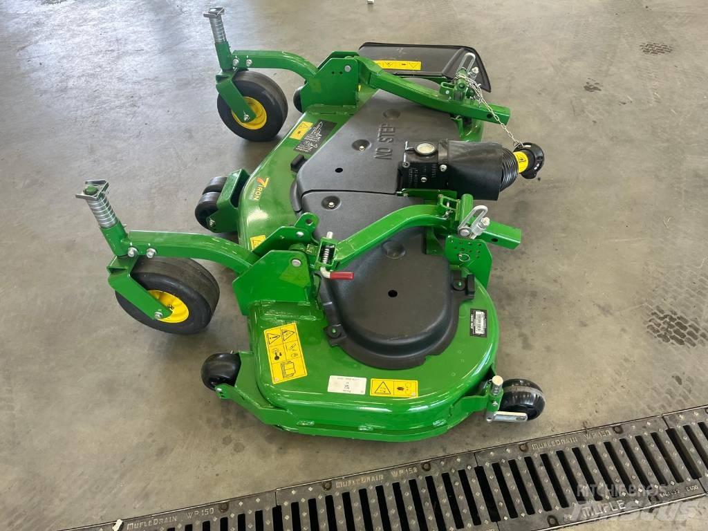 John Deere 7 Iron 騎乘式割草機