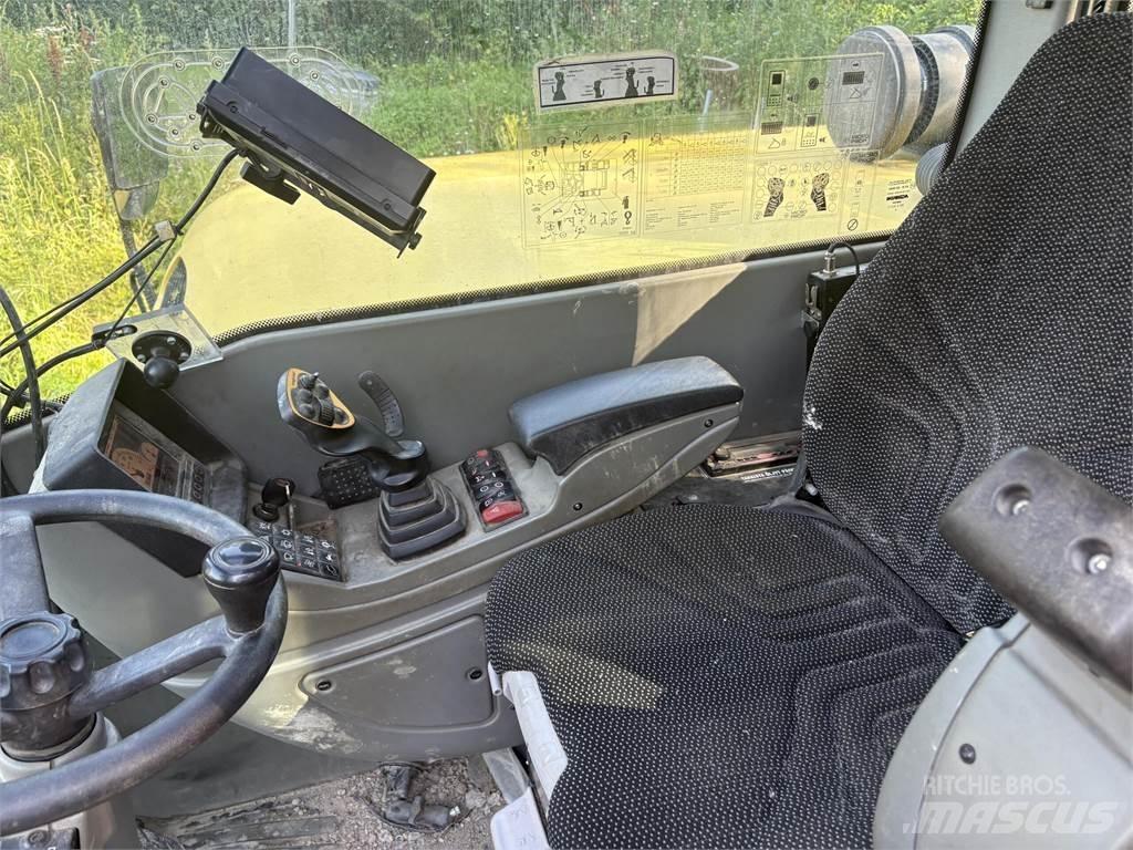 Yanmar B110W 旋轉式挖土機/掘鑿機/挖掘機