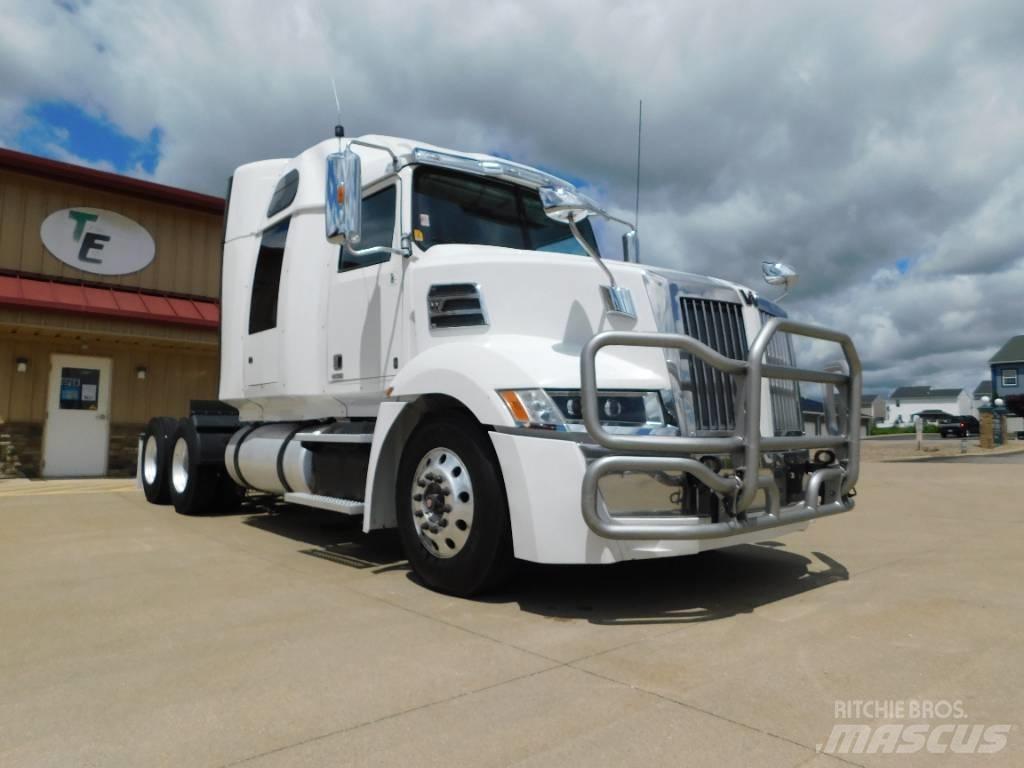 Western Star 5700 XE 曳引機組件