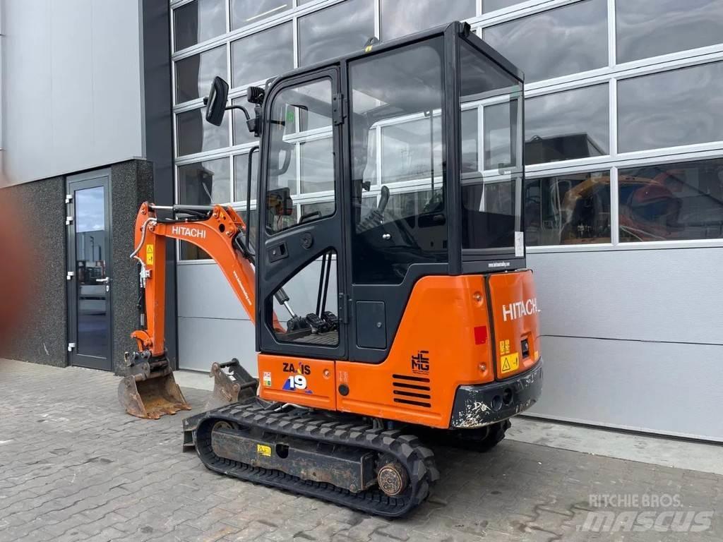 Hitachi ZX19-6 CR 小型挖土機/掘鑿機<7t(小型挖掘機)