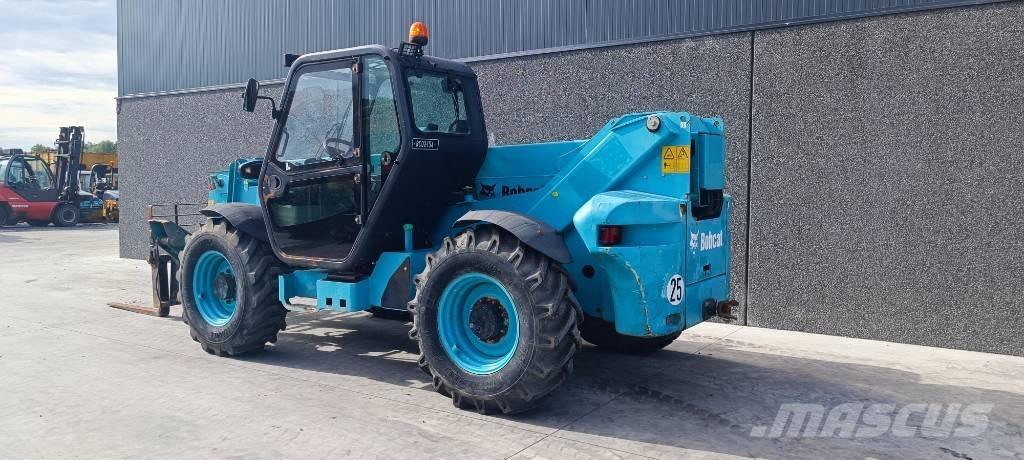 Bobcat T 40.140 伸縮臂操作車