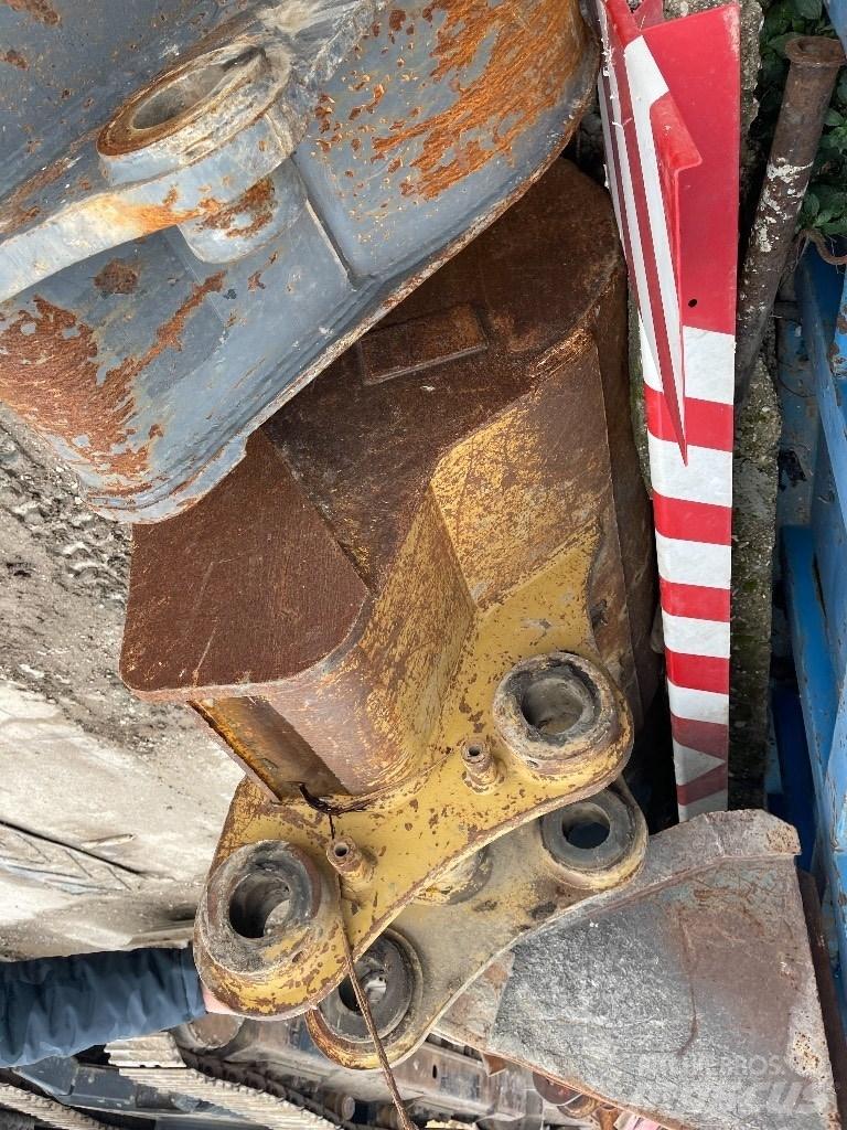 CAT 323 D 履帶式 挖土機/掘鑿機/挖掘機