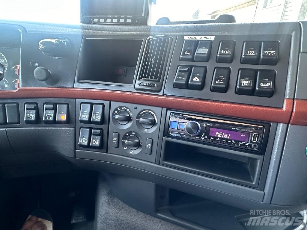 Volvo FH16 540 8x4*4 起重可拆卸式卡車