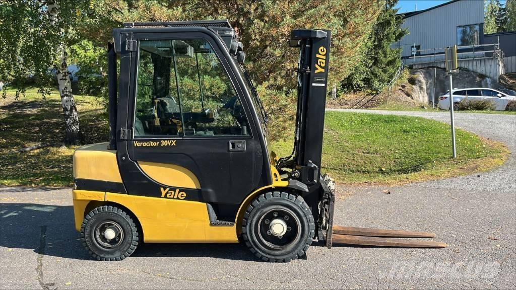 Yale GDP 30 VX 柴油卡車