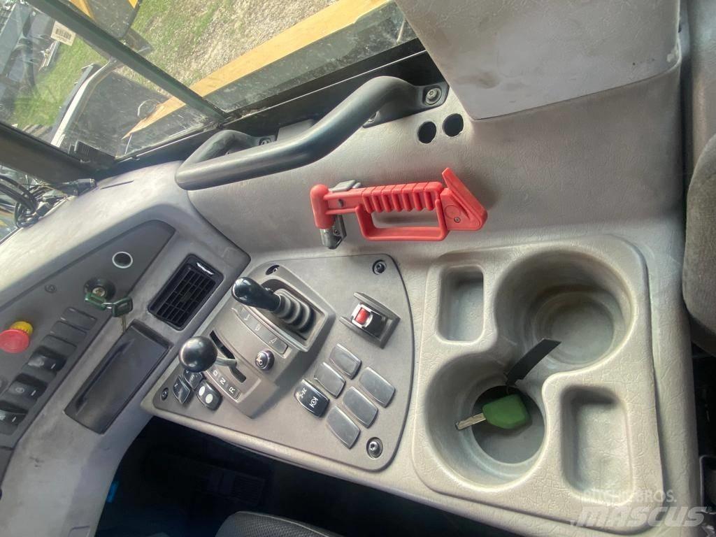 Volvo A 30 G 鉸接式起吊車