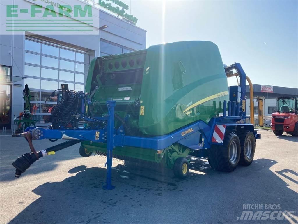 John Deere 960 方形打捆機