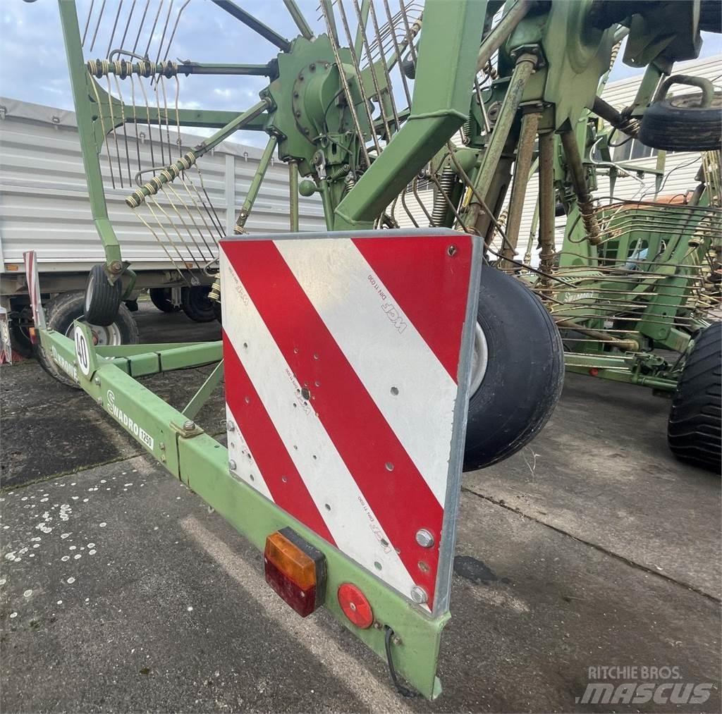 Krone SWADRO 1250 堆草機