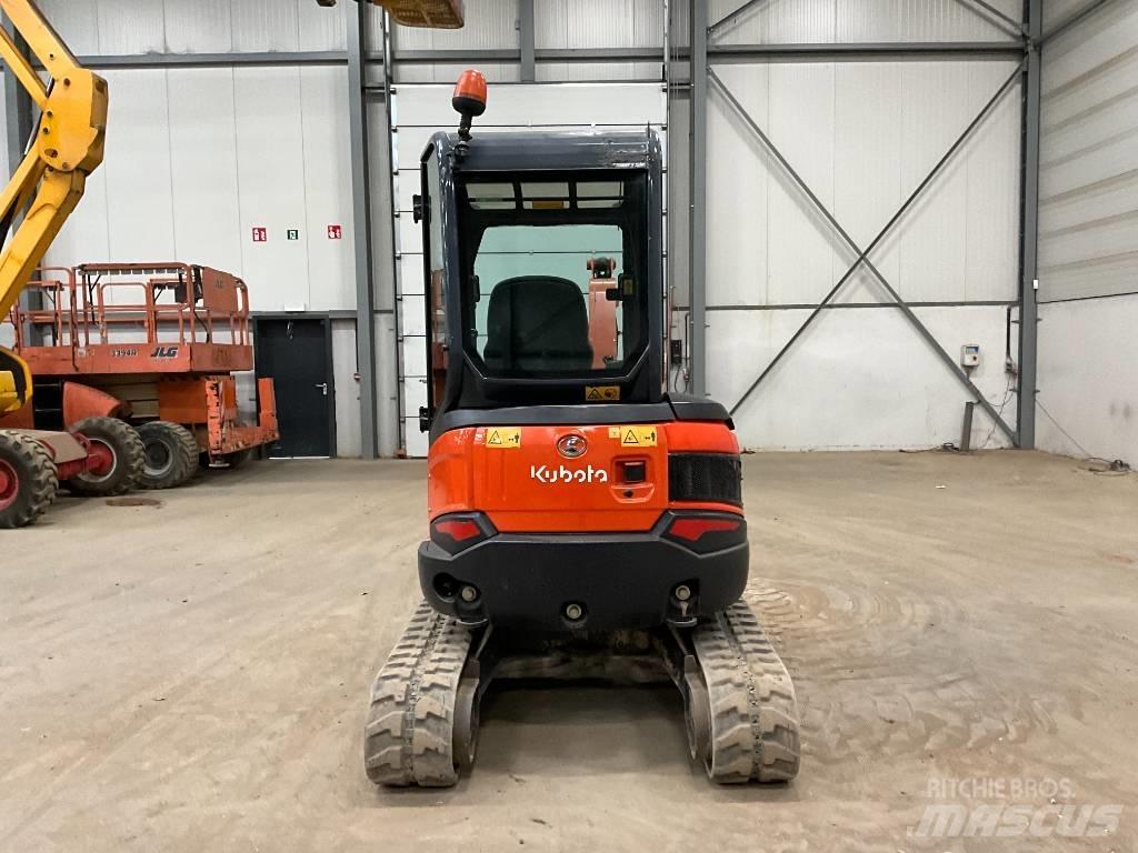 Kubota U 27-4 小型挖土機/掘鑿機<7t(小型挖掘機)