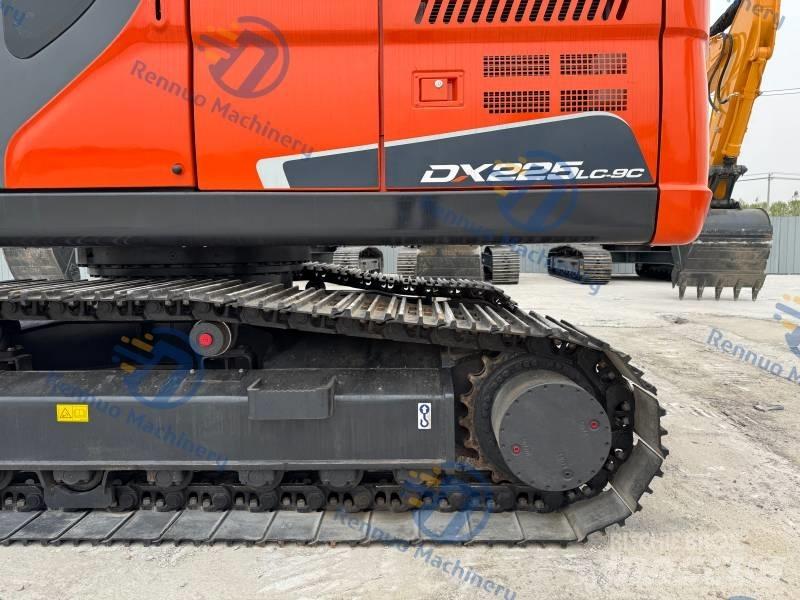 Doosan DX 225 LC-9C 履帶式 挖土機/掘鑿機/挖掘機