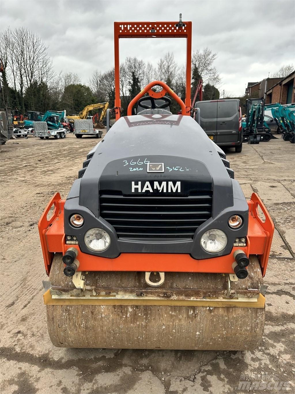 Hamm HD 12 雙輪滾壓機