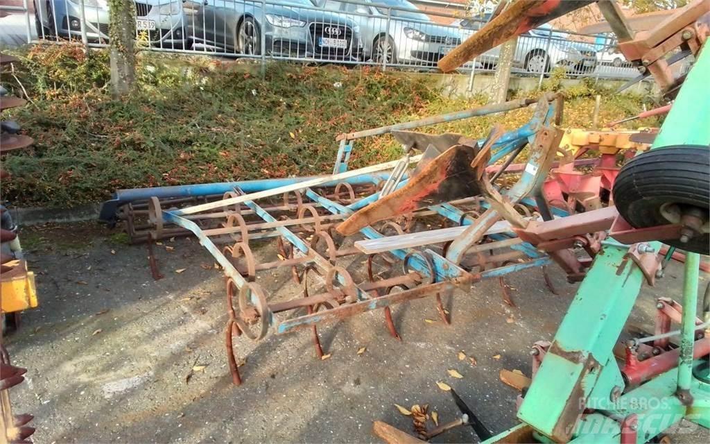 Rekord 3m 中耕管理機