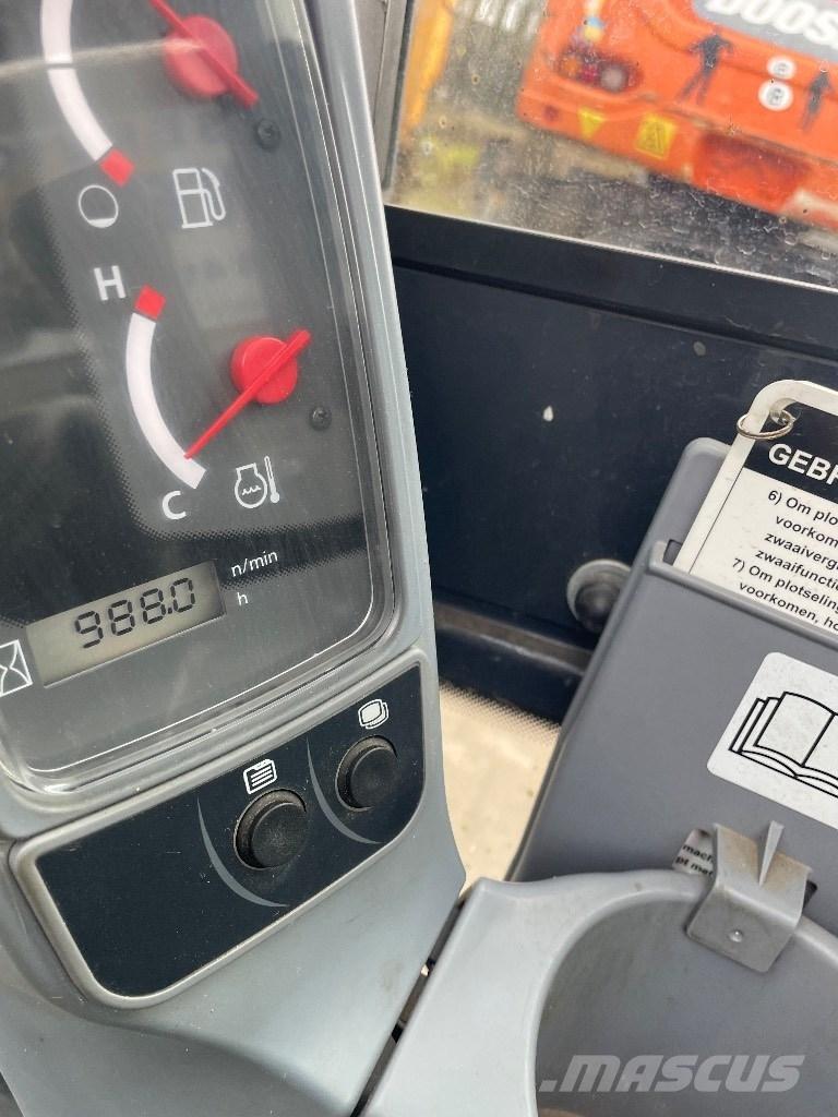 Kubota KX 016-4 小型挖土機/掘鑿機<7t(小型挖掘機)