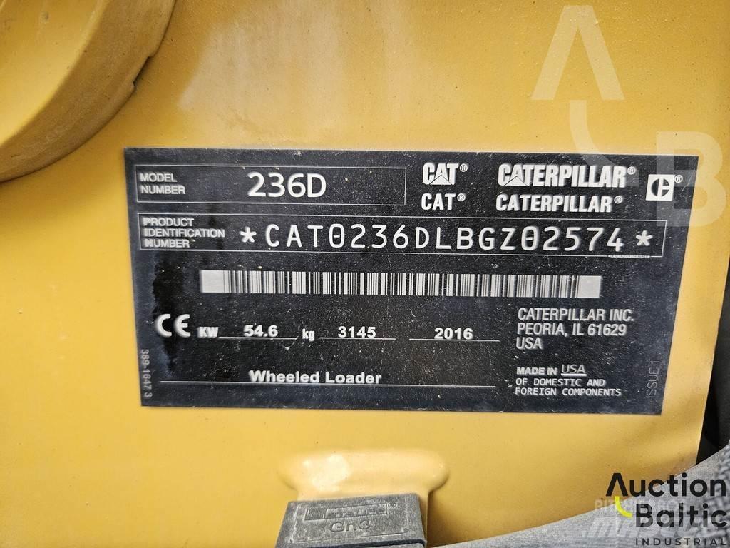 CAT 236 D 滑移轉向裝載機