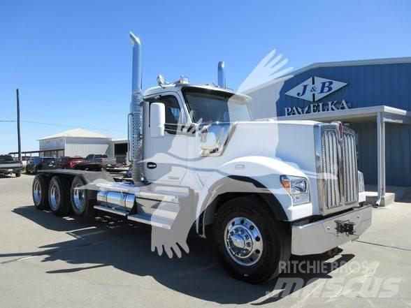 Kenworth W990 曳引機組件