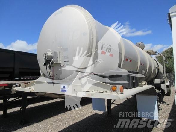 Polar TANKER 罐體半拖車