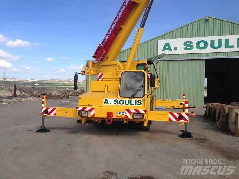 Liebherr LTM 1050 全路面起重機/吊車
