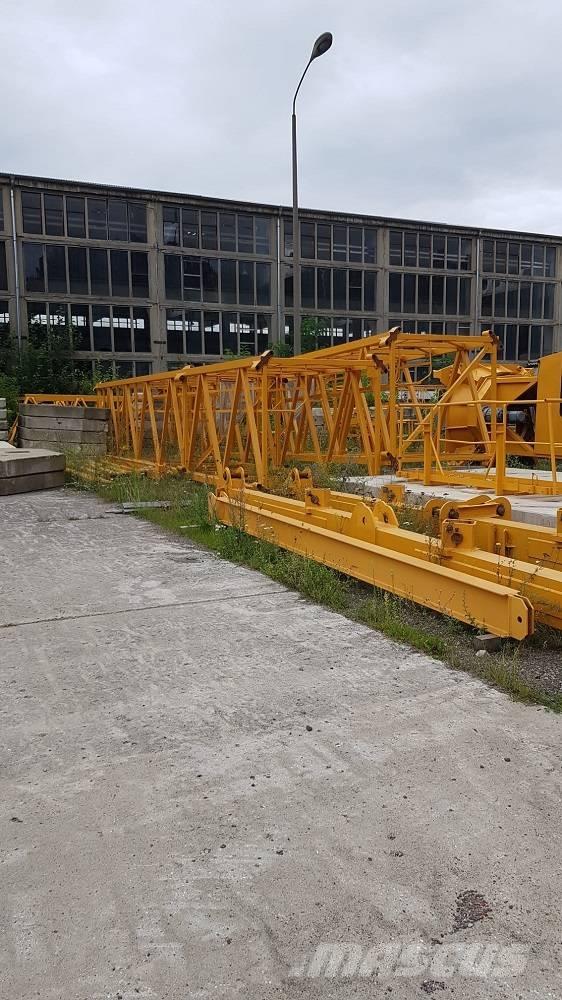 Liebherr 180 EC-H12 塔式起重機