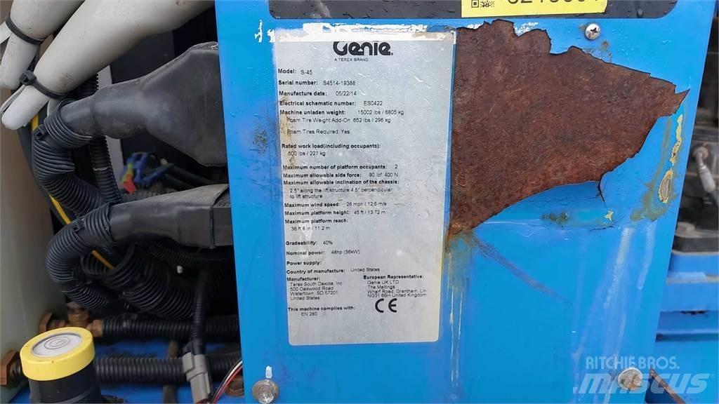 Genie S45 伸縮臂高空作業車