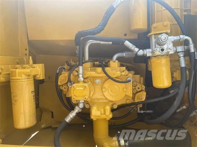 CAT 320D2 履帶式 挖土機/掘鑿機/挖掘機