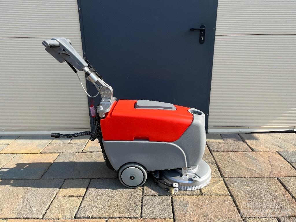 Hako B 12 洗地吸乾機