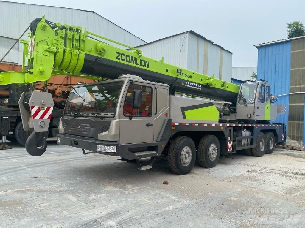Zoomlion QY50V 全路面起重機/吊車
