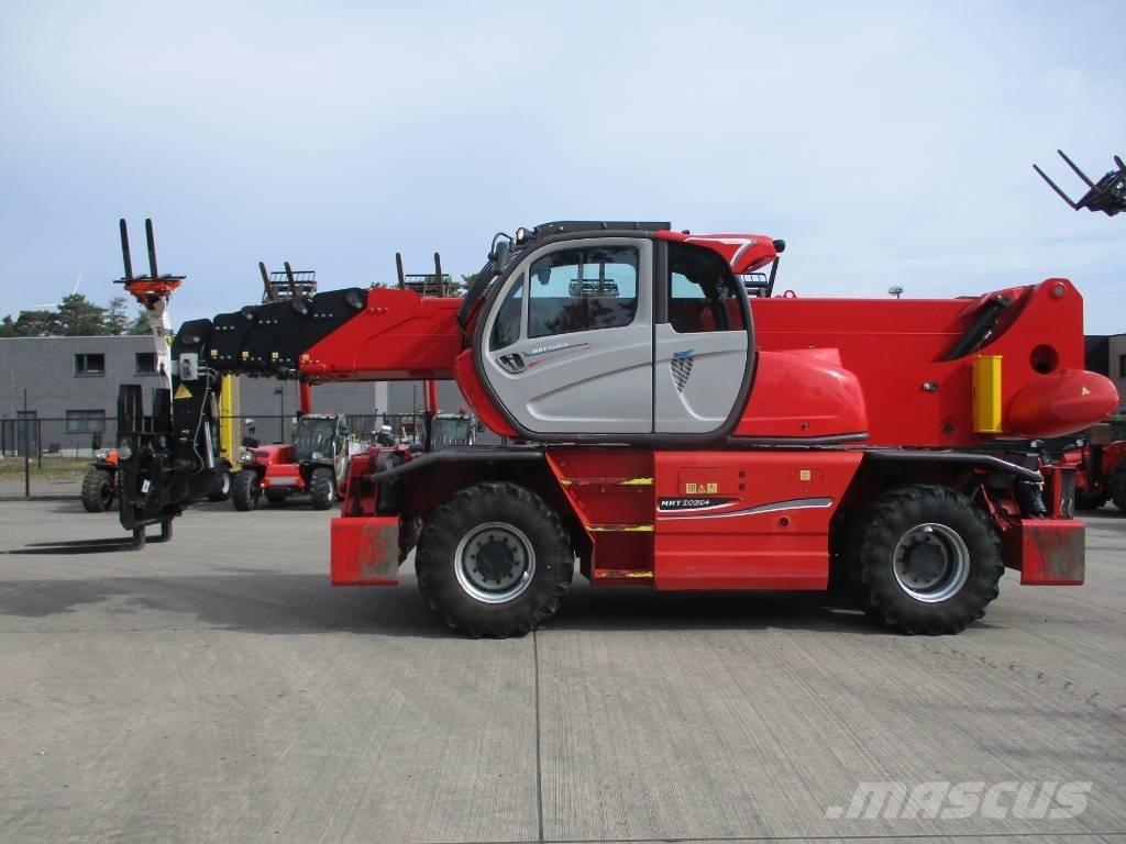 Manitou MRT 3050 (716) 伸縮臂操作車